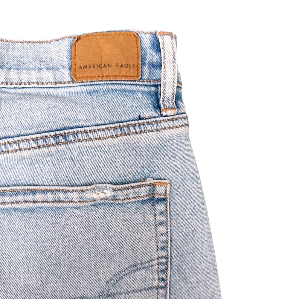 American Eagle Stovepipe Distressed Straight Leg Light Wash Blue Size 4 Jeans - Picture 6 of 7